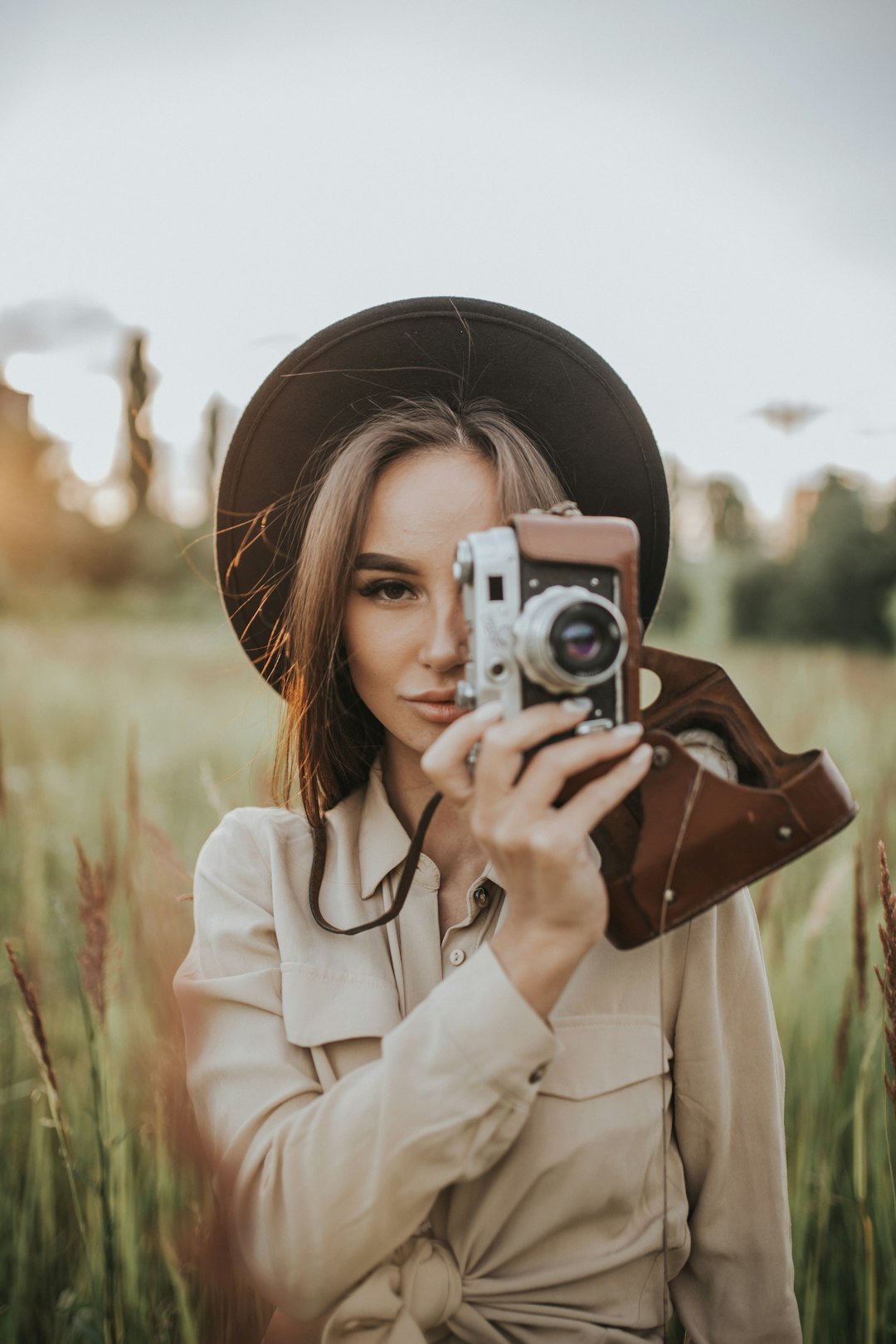 Using reflectors in harsh light